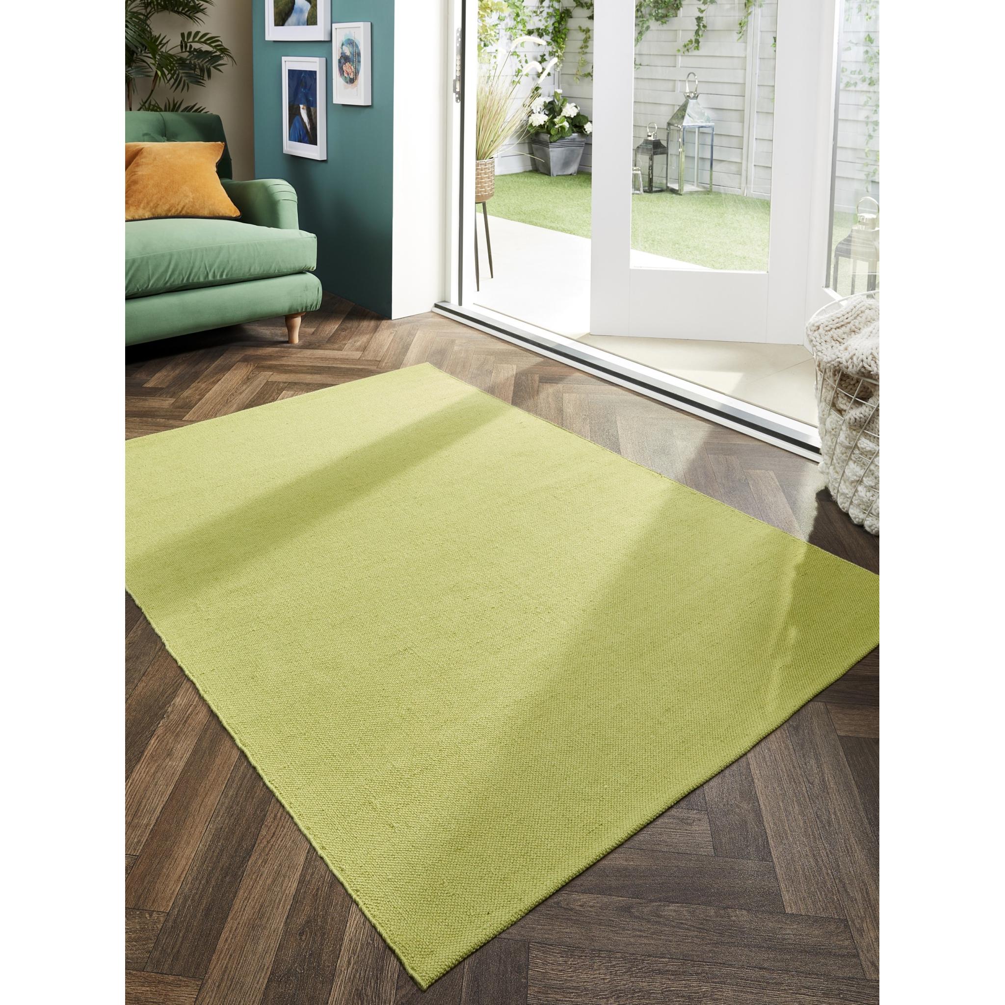 Hug Rug Woven Indoor Outdoor Plain Washable Rug in Green Medium 120x170 cm (4'x5'6")