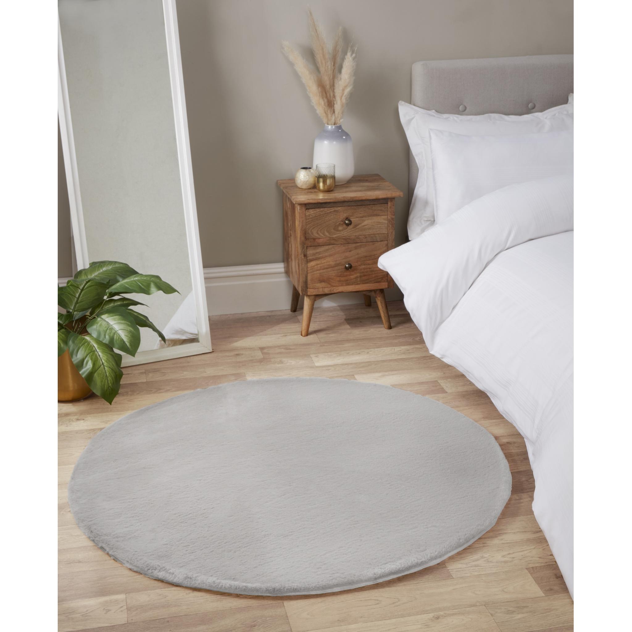 Luxe Faux Fur Plain Super Soft Shaggy Rug in Silver Circle 133x133 cm (4'5"x4'5")