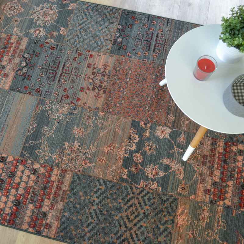 Royal Kashqai Traditional Wool Rugs 4327 400 in Green