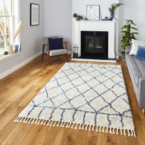 Aspen Geometric Tassel Hem Plush Rug