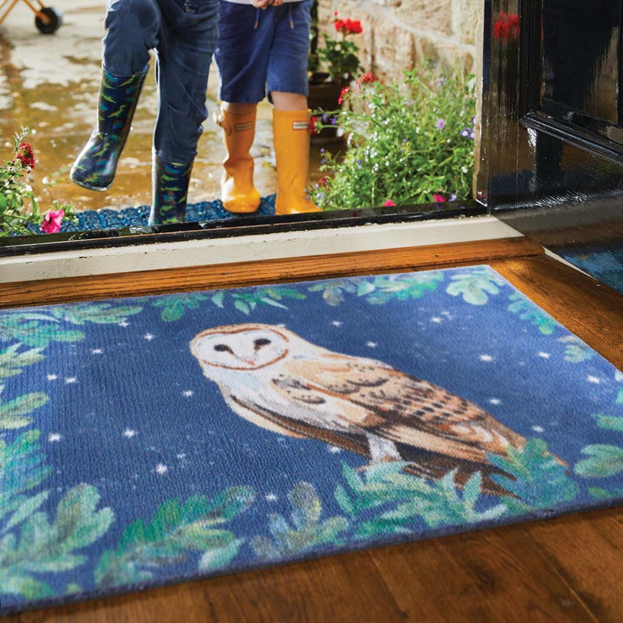 Hug Rug Owl 1 Blue Entryway Washable Non-Slip Doormat in 65x85