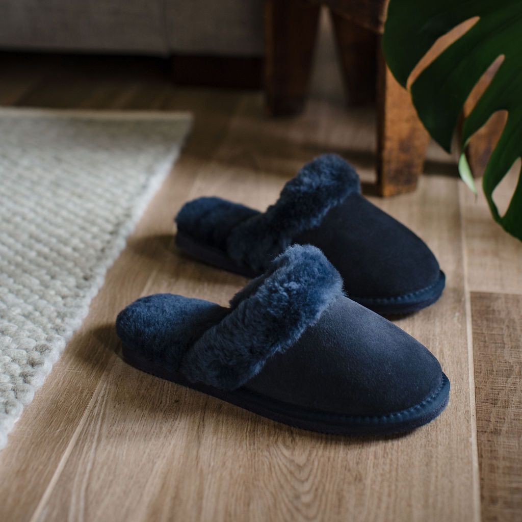 Deluxe Ladies 'Daisy' Sheepskin Slipper Mule - Navy
