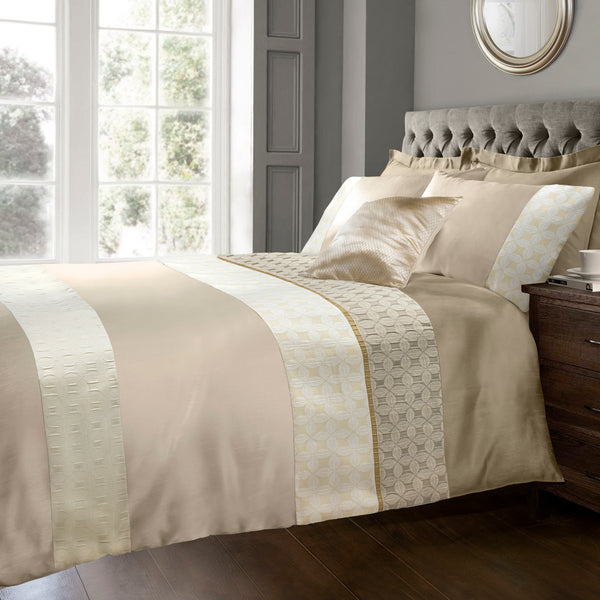 Sweet Dreams Pandora Jacquard Latte Duvet Cover & Pillowcase Set
