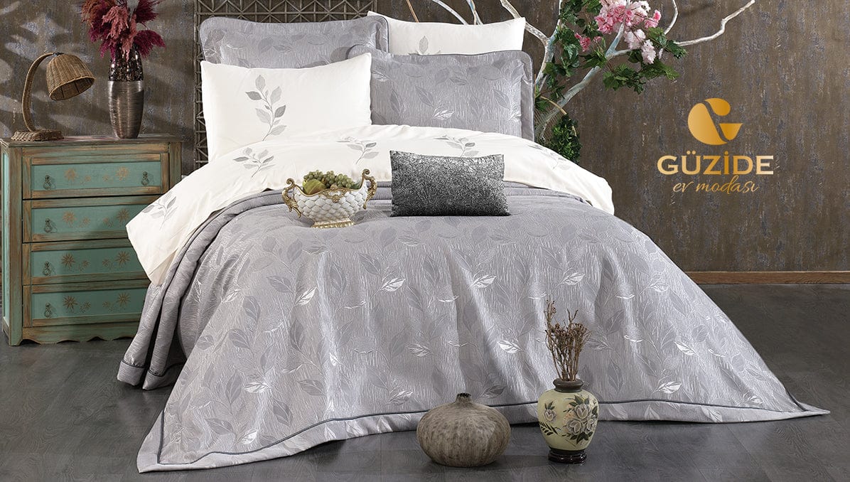 Flower 8-Piece Luxury Bridal Bedding Set