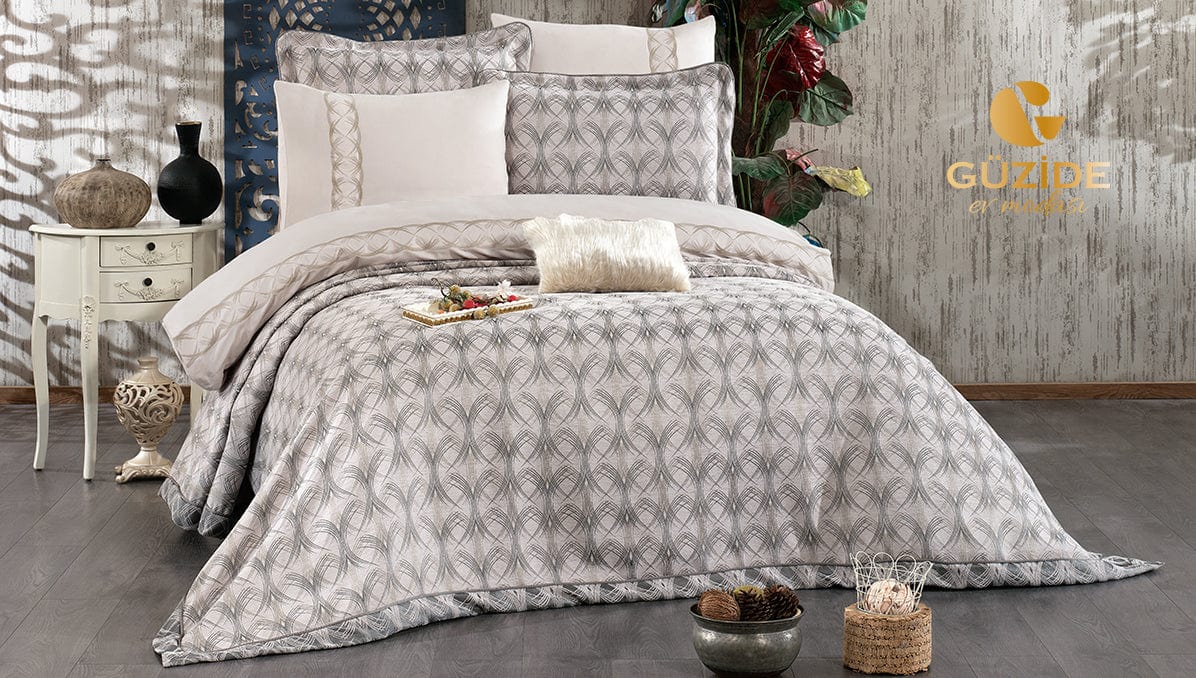 Podyum 8-Piece Luxury Bridal Bedding Set