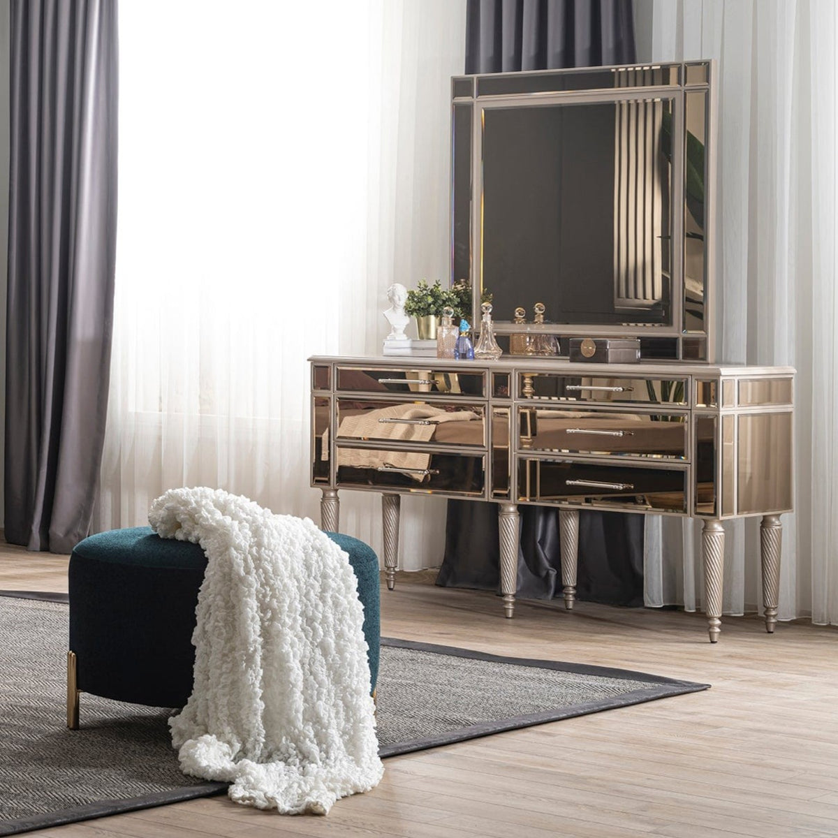 India Chest Of Drawers