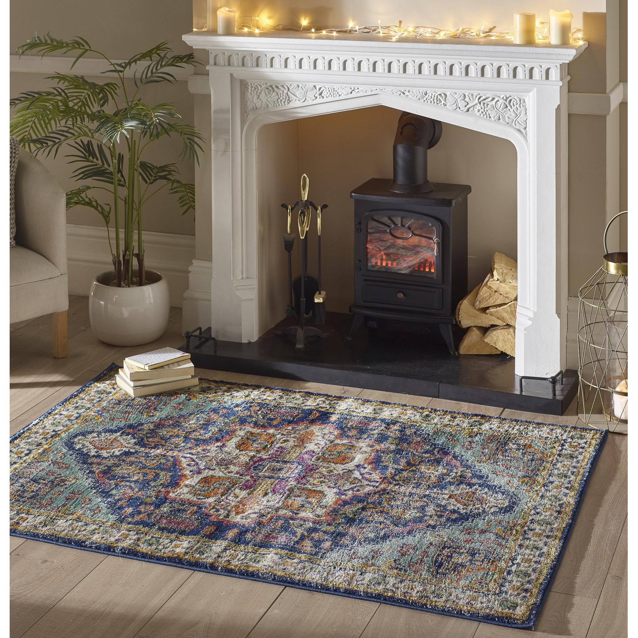 Origins Granada Traditional Bordered Rug & Hallway Runner in Emerald Medium 120x170 cm (4'x5'6")