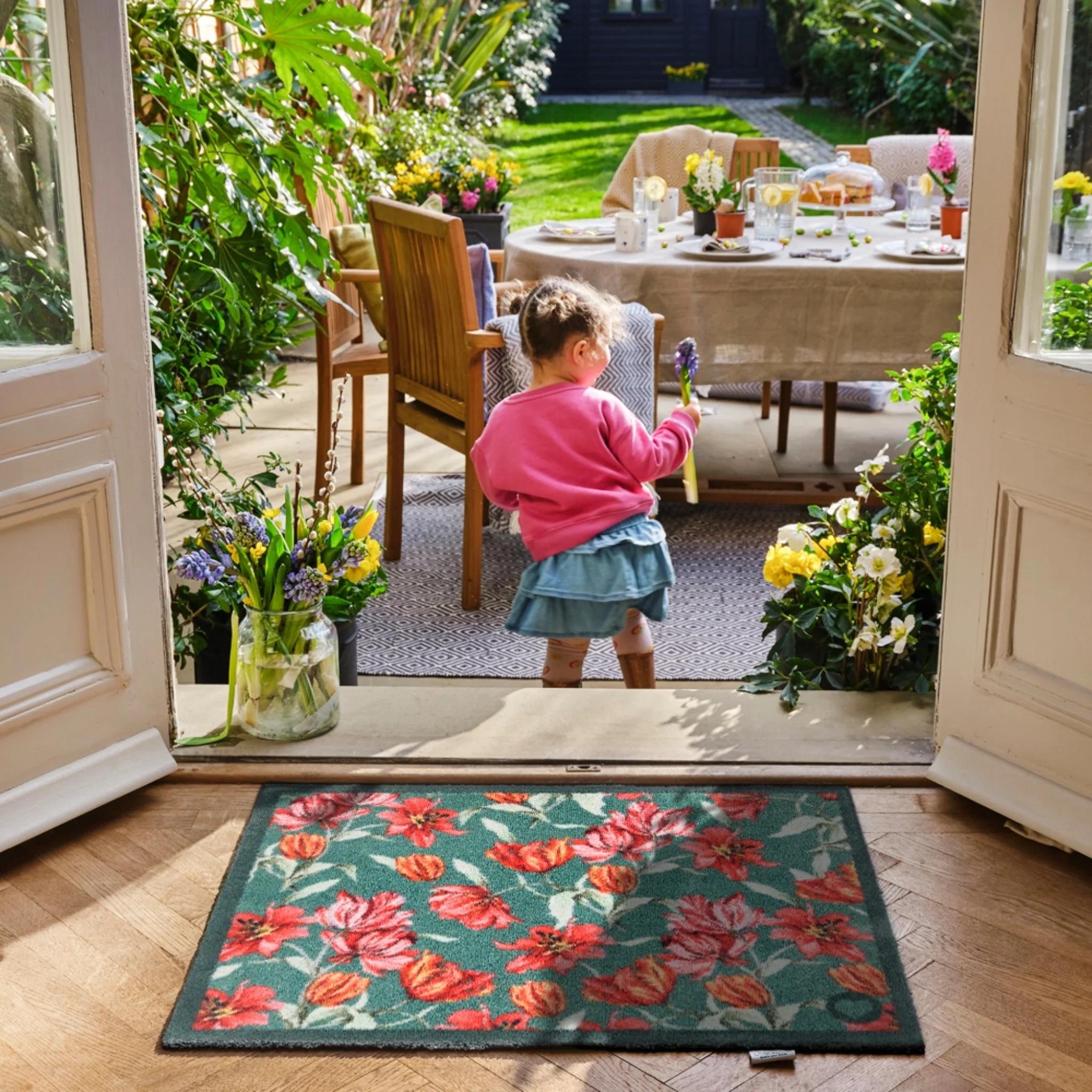 Hug Rug Tumbling Tulips Floral Soft Green Home Entryway Doormat Rug 65x85 cm (2'1"x2'9")