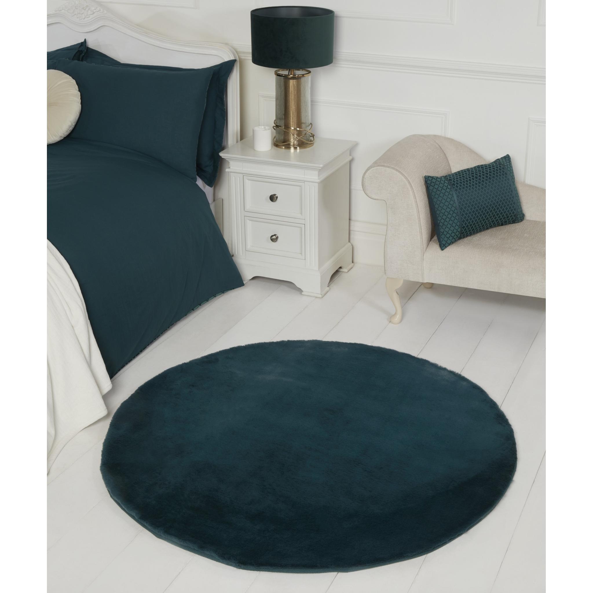 Luxe Faux Fur Plain Super Soft Shaggy Rug in Forest Green Circle 133x133 cm (4'5"x4'5")