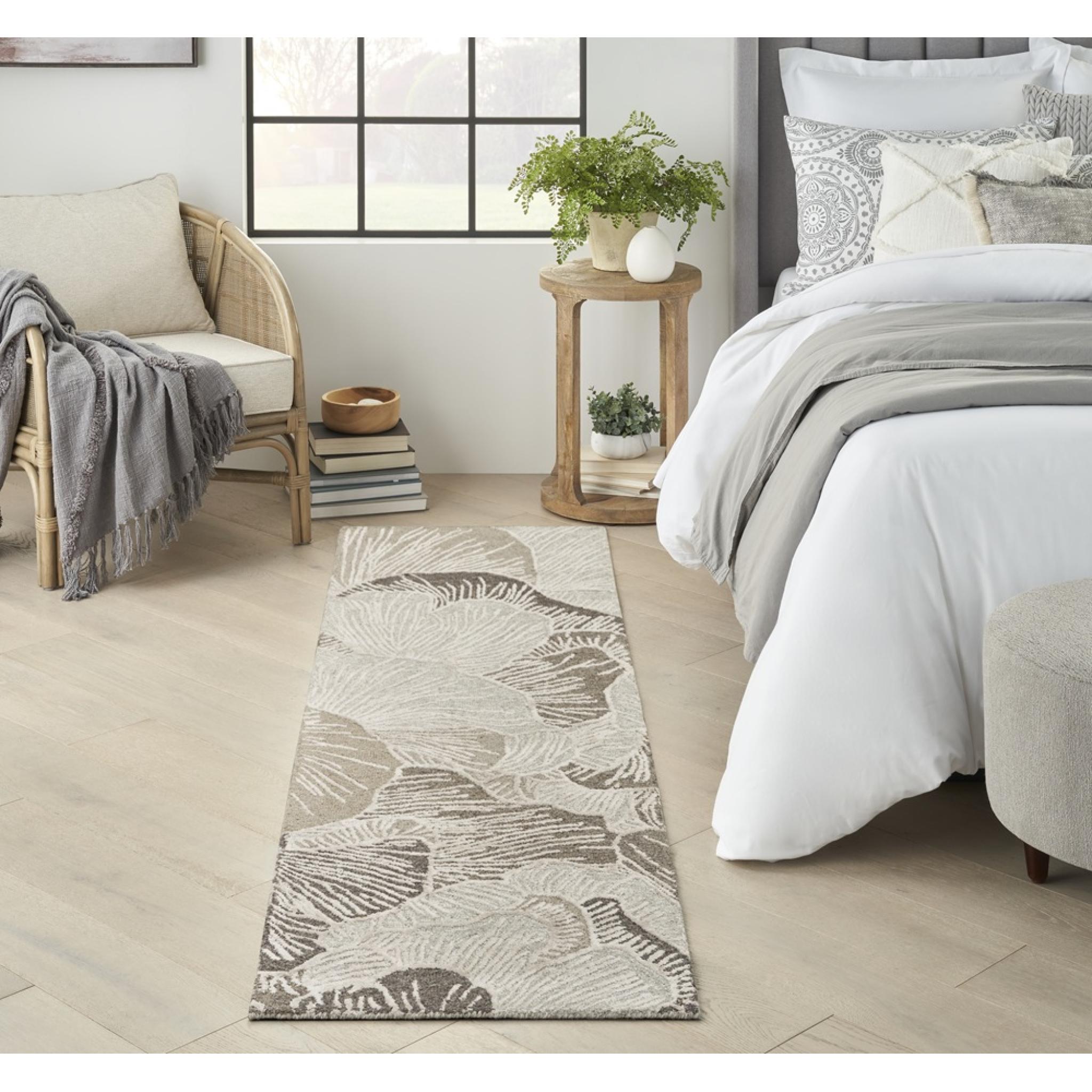 Avra AVR01 Handmade Grey Floral Hand Tufted Botanical Design Wool Rayon Rug by Nourison Runner 69 x 229 cm (2'3"x7'6")